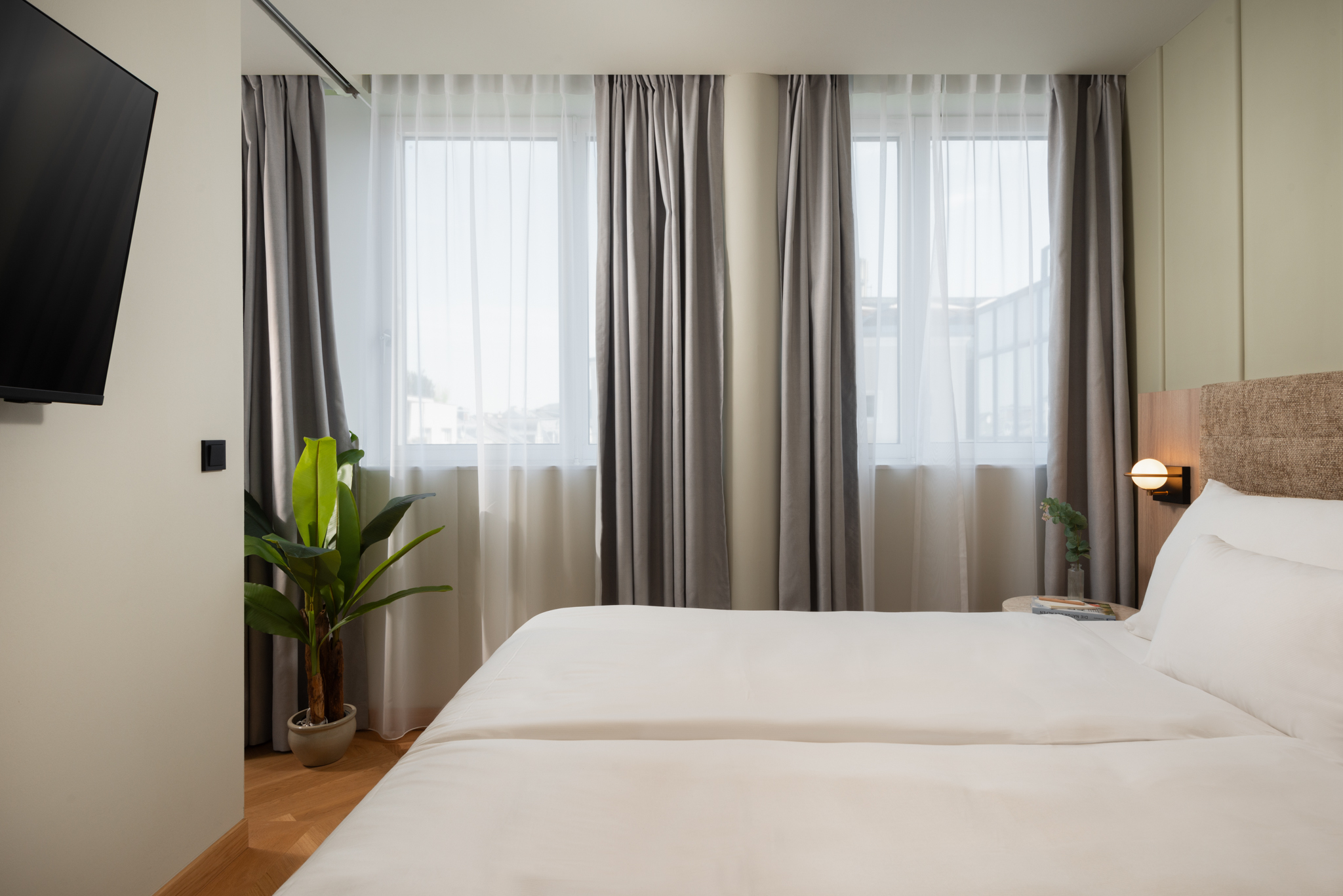 Deluxe one-bedroom at master Mirabell, offering a warm and stylish ambiance.