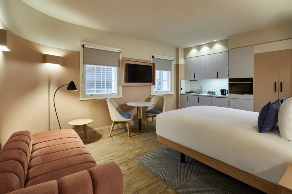 master Cannon london cozy apartment