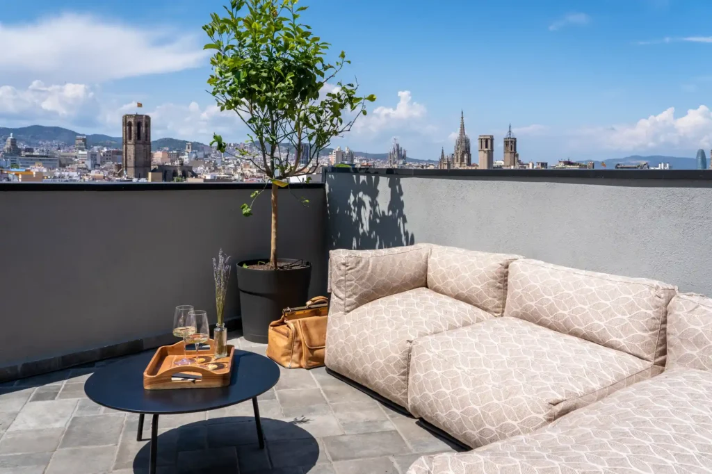 master La Rambla, two bedroom Balcony with setting area