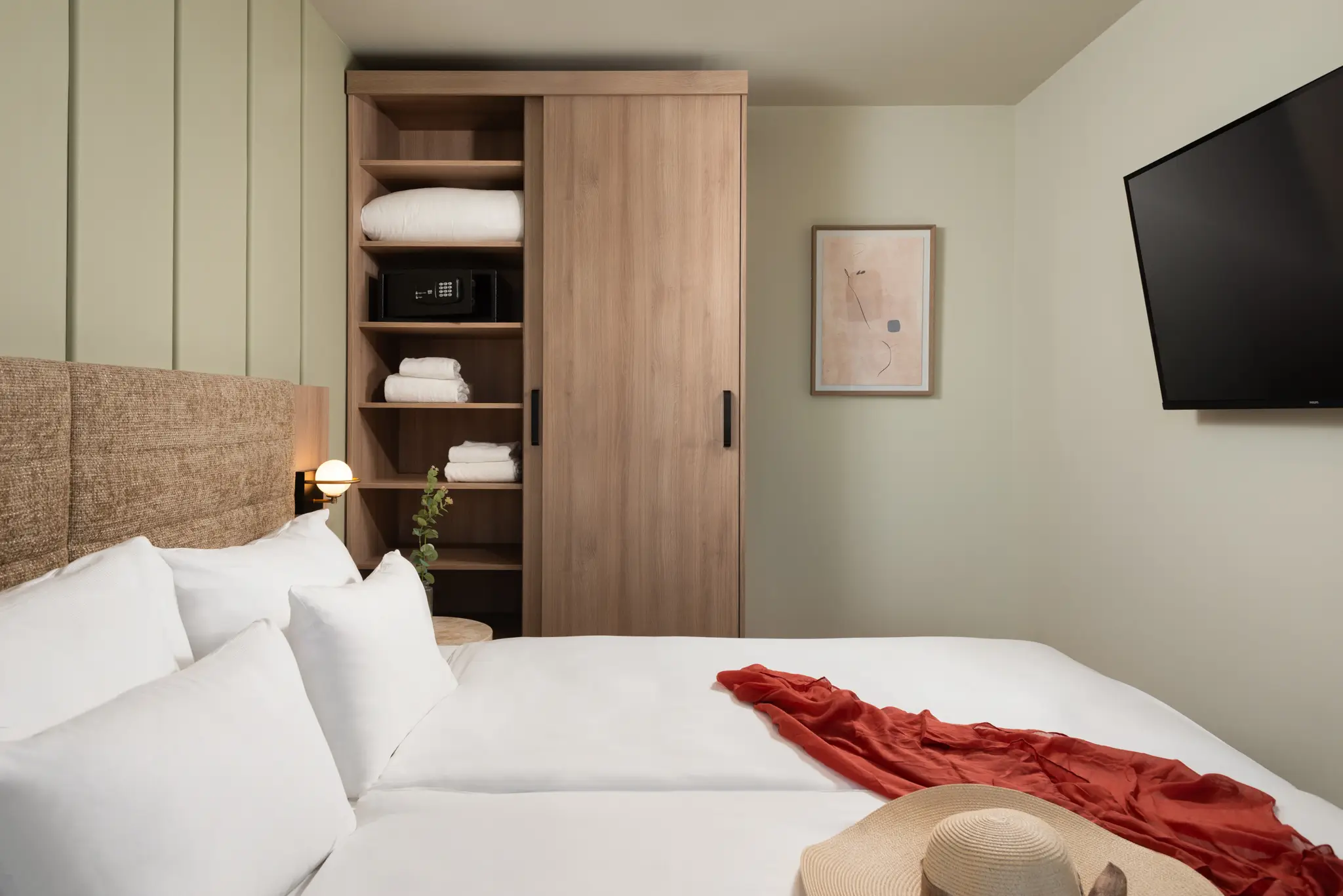 "Spacious and thoughtfully designed deluxe one-bedroom at master Mirabell.